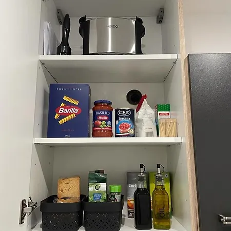 Leo Apartment *