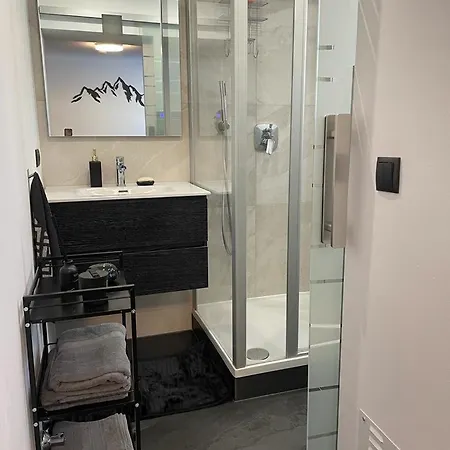 Leo Apartament